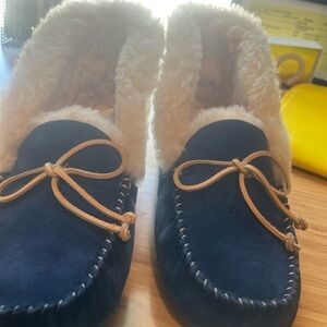 Ugg slippers. High top. Like new w/box